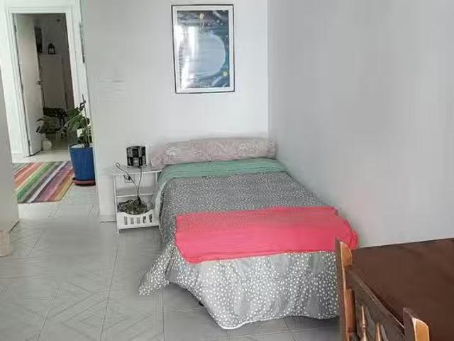 Habitación en Calle Real