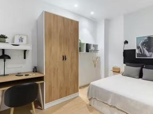 Habitación en Calle Salamanca, Gran Vía