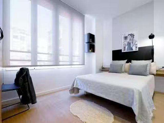 Habitación en Calle Salamanca, Gran Vía