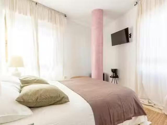 Habitación en Calle San Vicente, San Antón