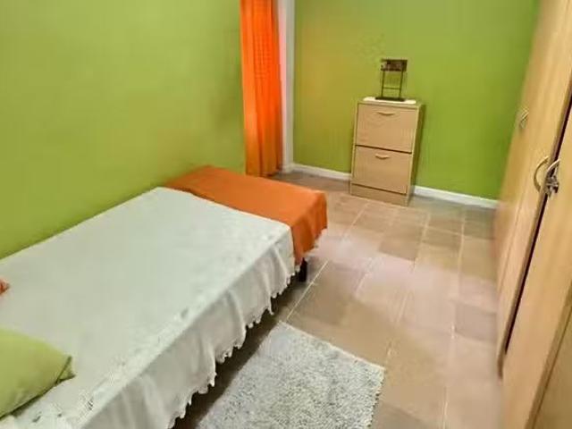 Habitación en Calle San Vicente, San Antón