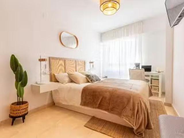 Habitación en Calle San Vicente, San Antón