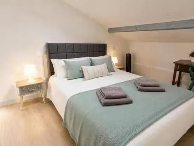 Habitación en Calle San Lorenzo, San Lorenzo Plaza Mayor