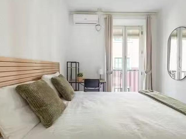 Habitación en Calle Santa Teresa, Centro