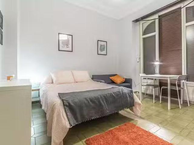 Habitación en Carrer Almirall Cadarso, Gran Via