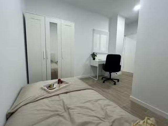 Habitación en Carrer Balmes