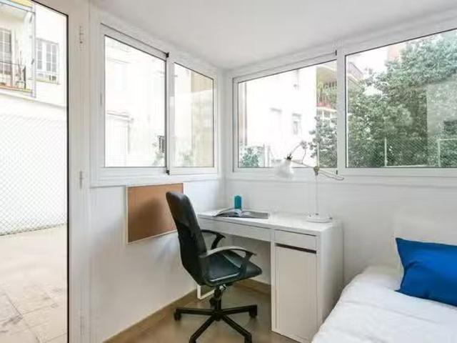 Habitación en Carrer d'Alí bei, Fort Pienc