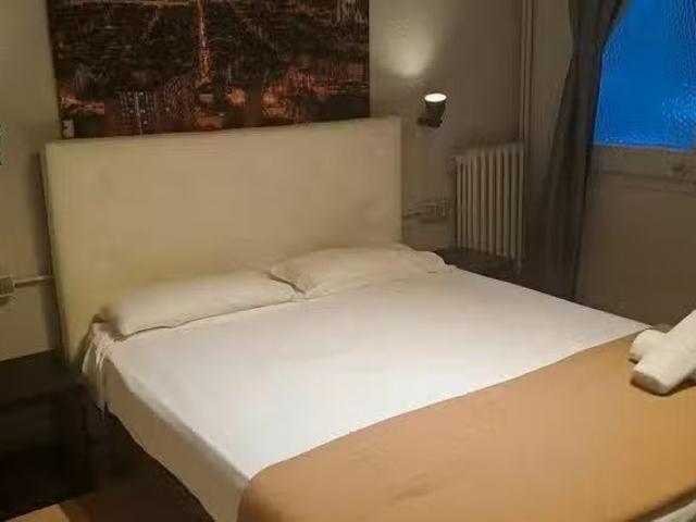 Habitación en Carrer d'Aragó, L'Eixample