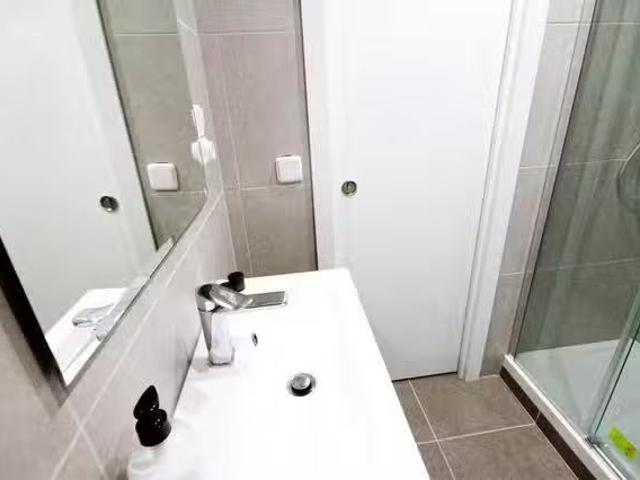 Habitación en Carrer de València