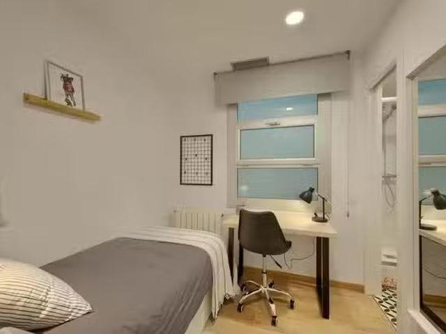 Habitación en Carrer de Balmes