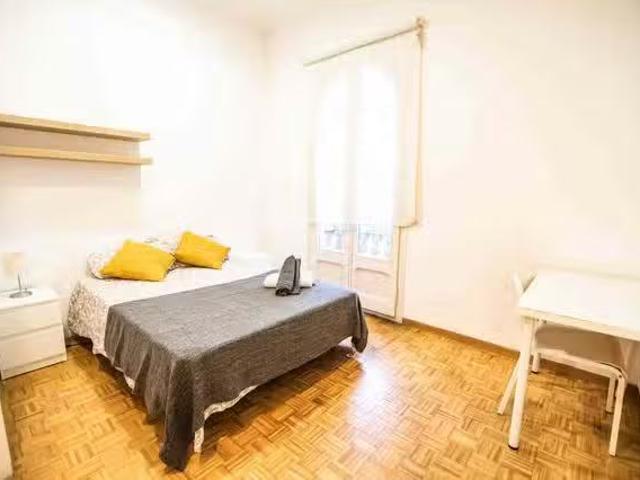 Habitación en Carrer de Balmes