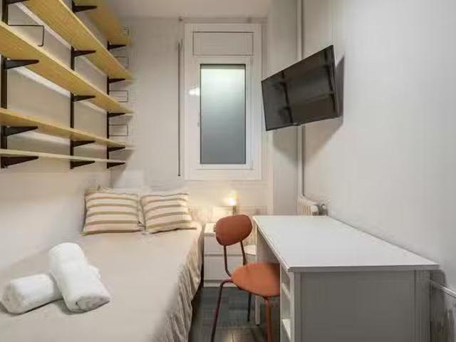 Habitación en Carrer de Balmes, Sarrià Sant Gervasi