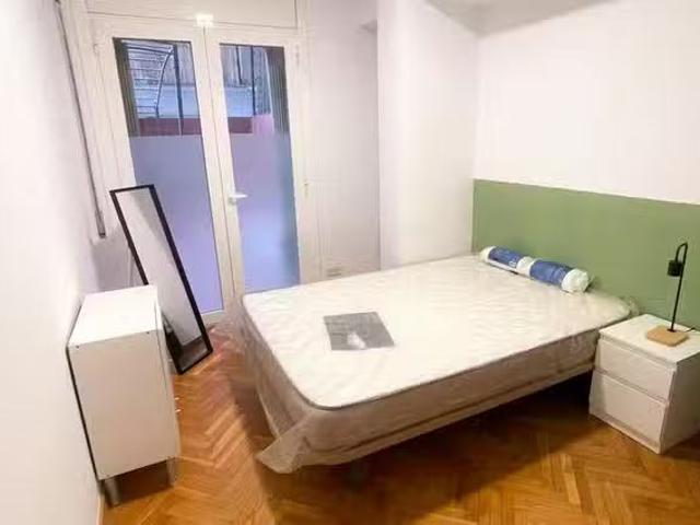 Habitación en Carrer de Calvet, Sant Gervasi Galvany