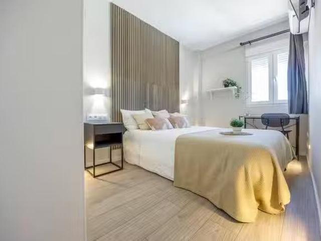Habitación en Carrer de Caravaca, El Pla del Real