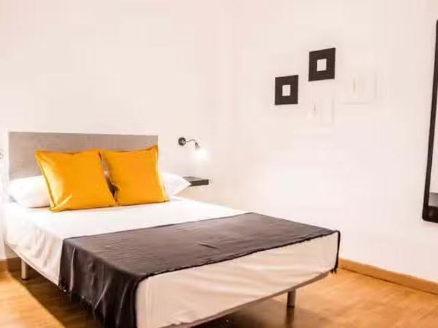 Habitación en Carrer de Castelló