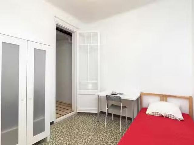 Habitación en Carrer de Casanova, Eixample