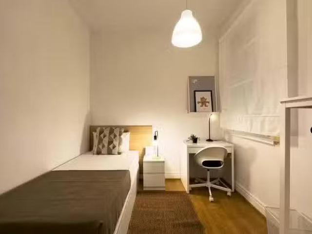 Habitación en Carrer De Descartes