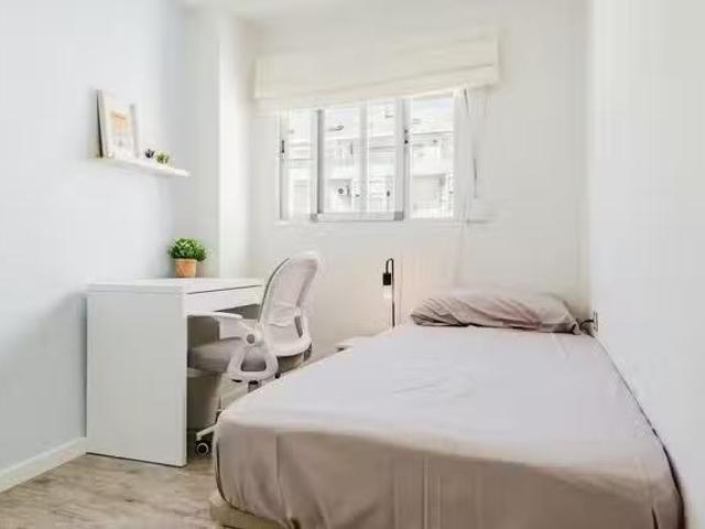 Habitación en Carrer de Joan Baptista Perales, Camins al Grau