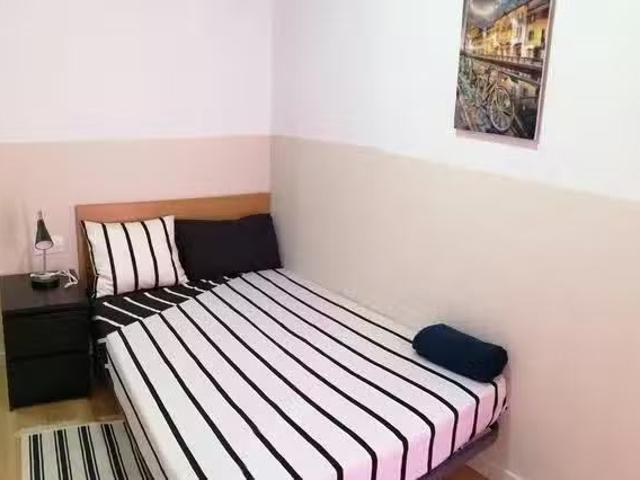 Habitación en Carrer de la Lluna, Ciutat Vella