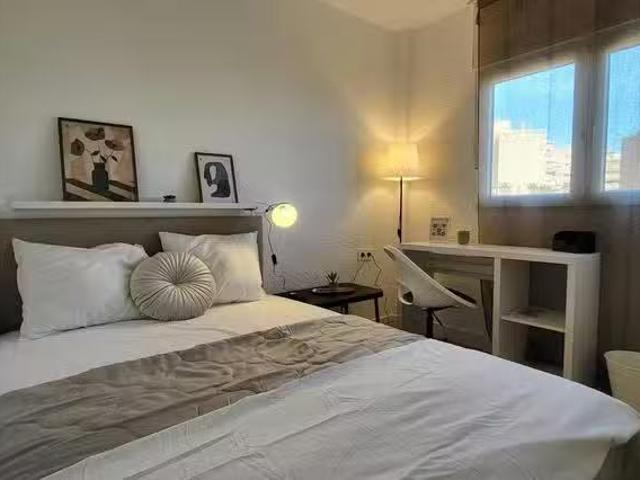 Habitación en Carrer de la Princesa Merce, Alipark