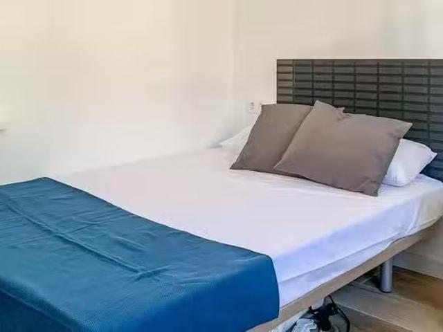 Habitación en Carrer de l'Antiga Travessera
