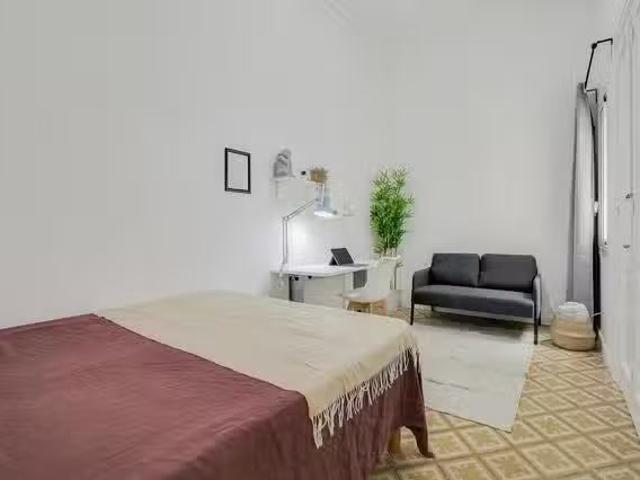 Habitación en Carrer de l'Encarnació, Gràcia