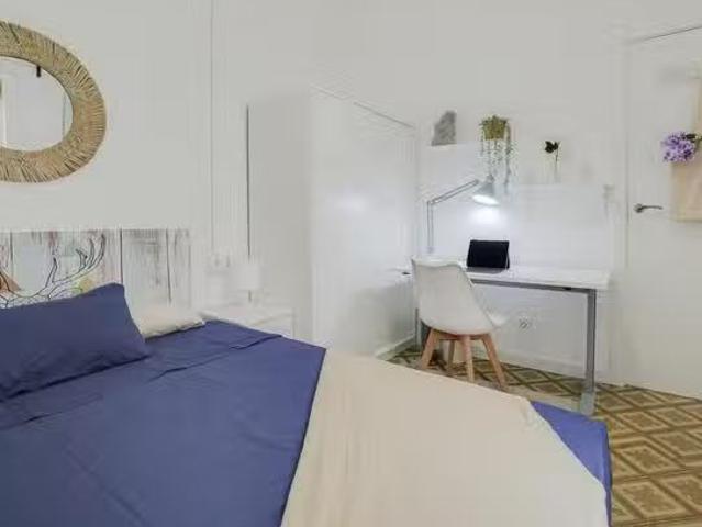 Habitación en Carrer de l'Encarnació, Gràcia