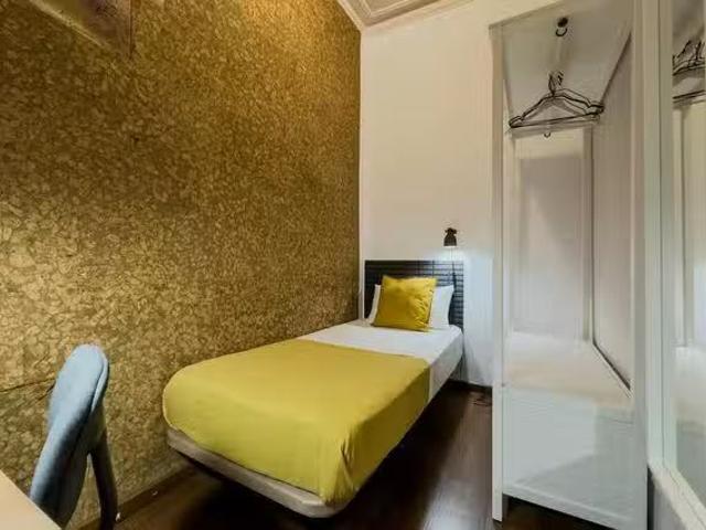 Habitación en Carrer de Mallorca, l'Antiga Esquerra de l'Eixam.