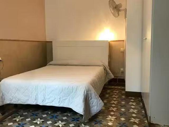 Habitación en Carrer de Mallorca, L'Eixample