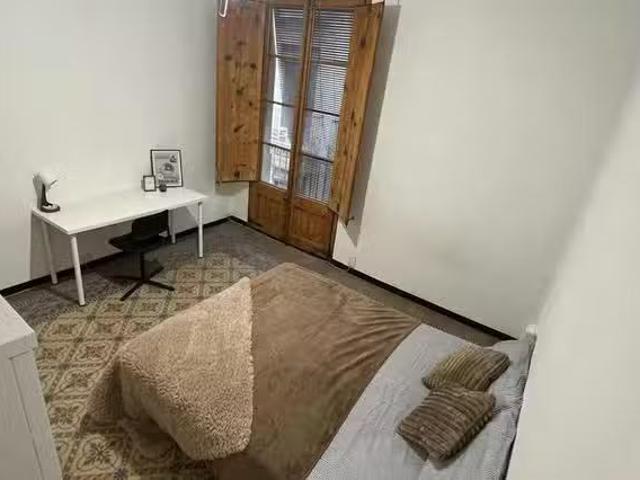 Habitación en Carrer de Milans, El Gòtic
