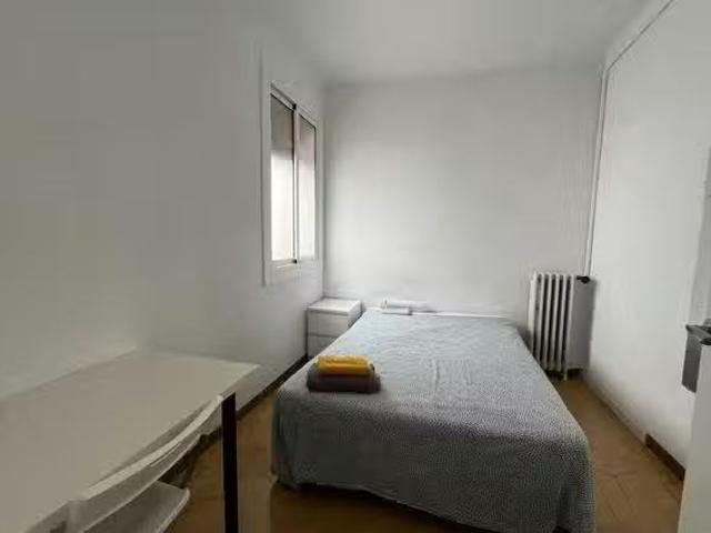 Habitación en Carrer de Muntaner, L'Antiga Esquerra de l'Eixam.