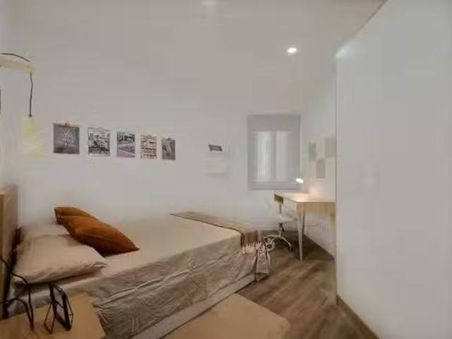Habitación en Carrer de Nàpols