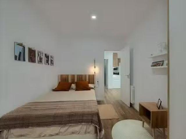 Habitación en Carrer de Nàpols