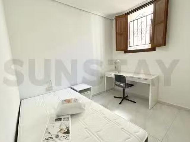 Habitación en Carrer de Quart, Ciutat Vella