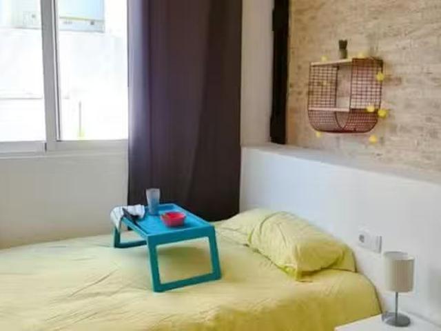 Habitación en Carrer de Quart, Ciutat Vella