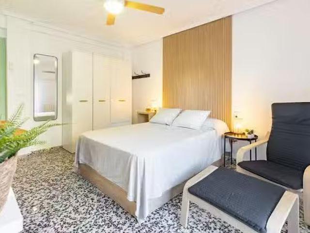 Habitación en Carrer de Reig Genovés, Rascanya