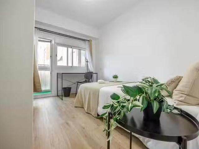 Habitación en Carrer de Reig Genovés, Rascanya