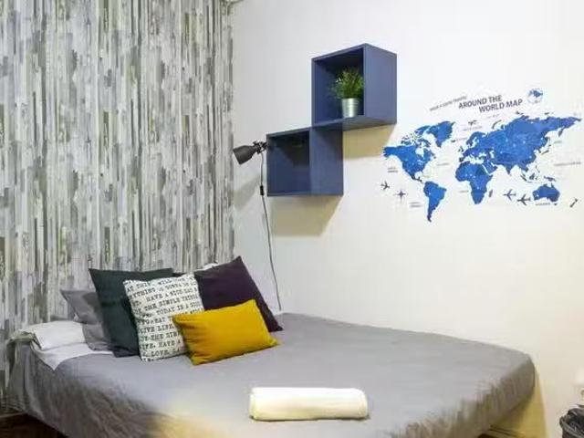 Habitación en Carrer de Roger de Llúria, Dreta de l'Eixample
