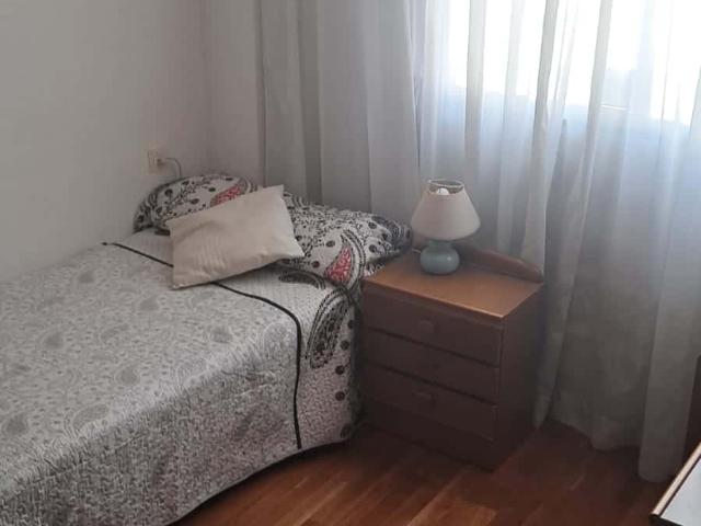 Habitación en Carrer de Sant Joan de Déu, Valencia