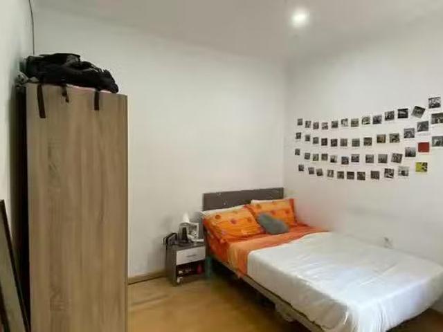 Habitación en Carrer de Santa Amèlia, Sarrià