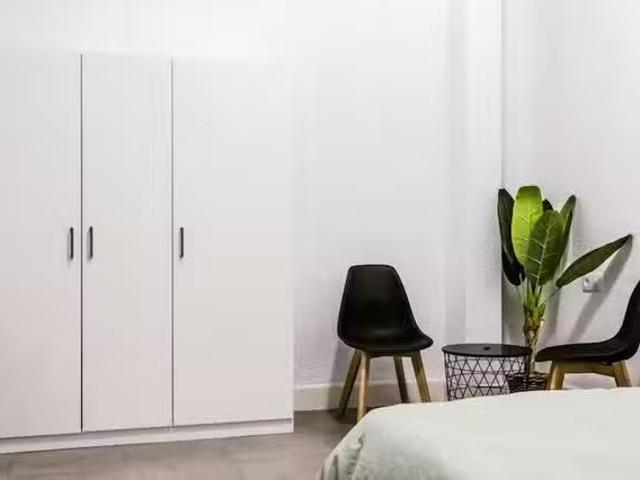 Habitación en Carrer del Convent de Santa Clara, Ciutat Vella