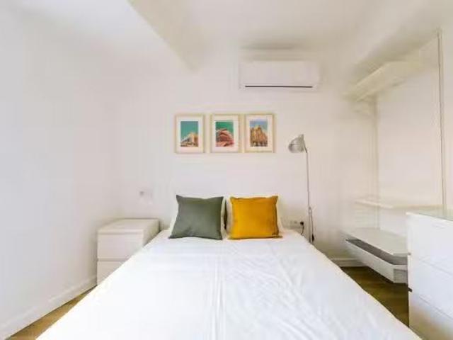Habitación en Carrer del Doctor Zamenhof, Extramurs