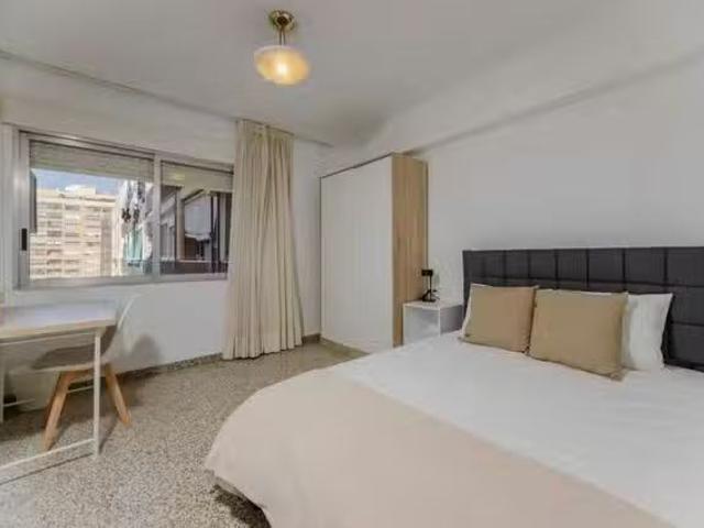 Habitación en Carrer del Monestir de Poblet, Benicalap