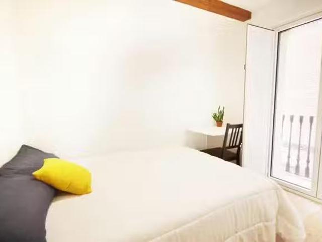 Habitación en Carrer del Poeta Cabanyes, El Poblesec