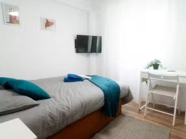 Habitación en Carrer del Poeta Alberola, L'Olivereta