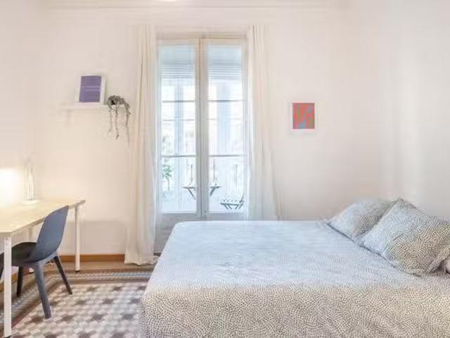 Habitación en Carrer del Rosselló