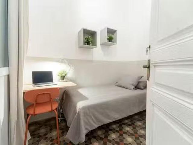 Habitación en Carrer del Rosselló, Eixample