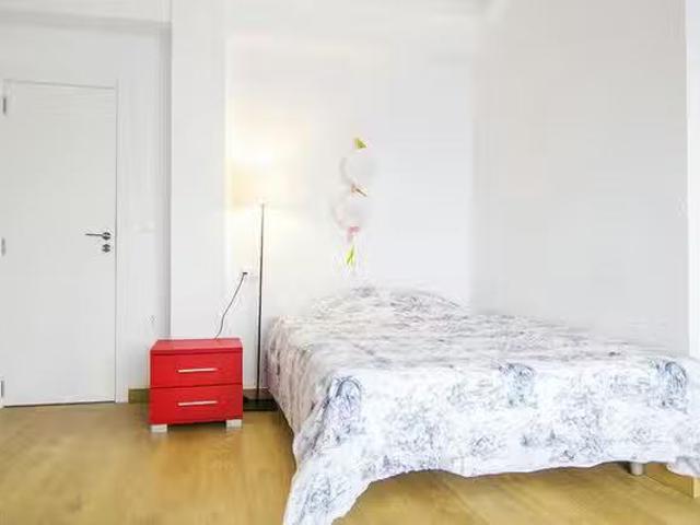 Habitación en Carrer del Riu Escalona, Camí Fondó