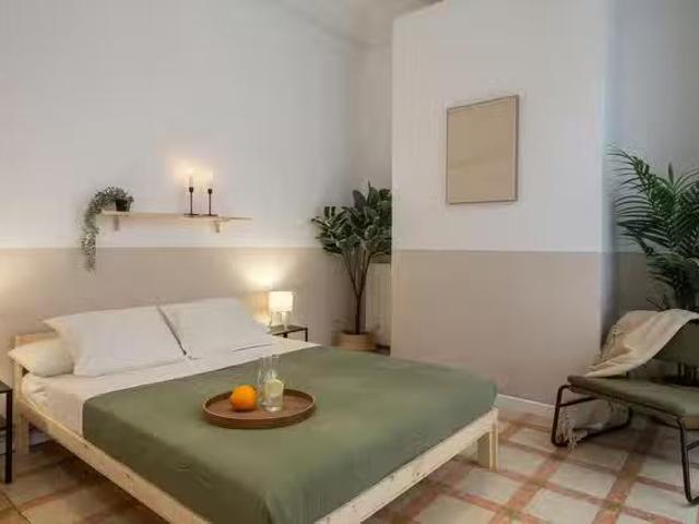 Habitación en Carrer dels Mirallers, Ciutat Vella