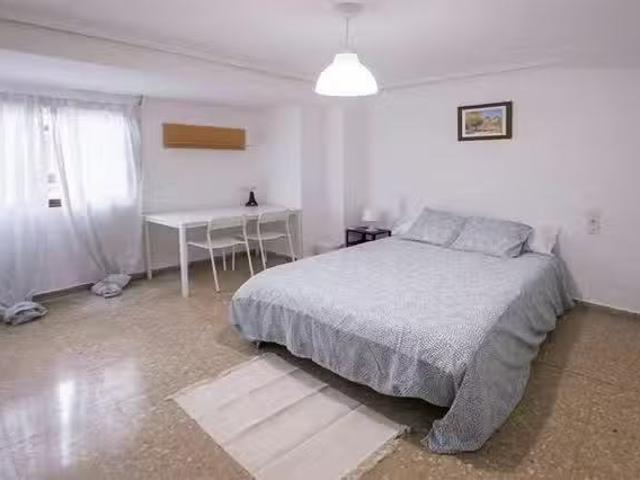 Habitación en Carrer dels Lleons, Aiora